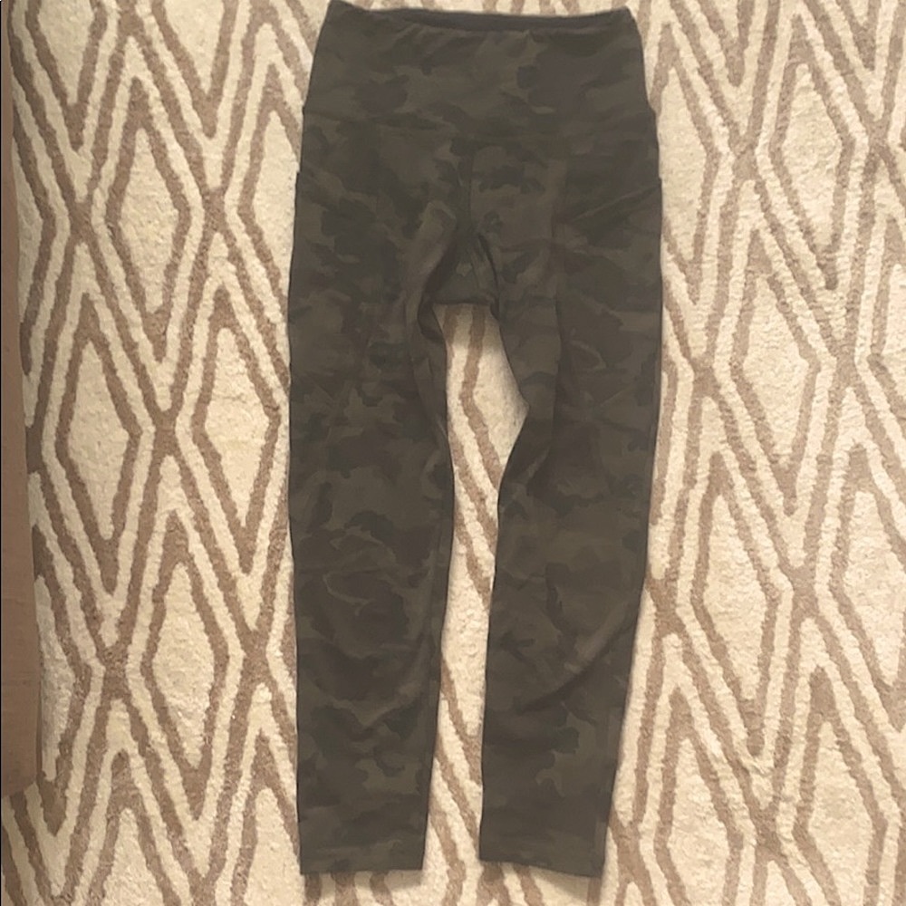 STRUT THIS leggings with pockets